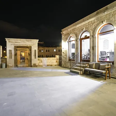 Sapphire Stone House فندق غوريمِيه