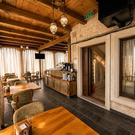 Sapphire Stone House Hotel 4*