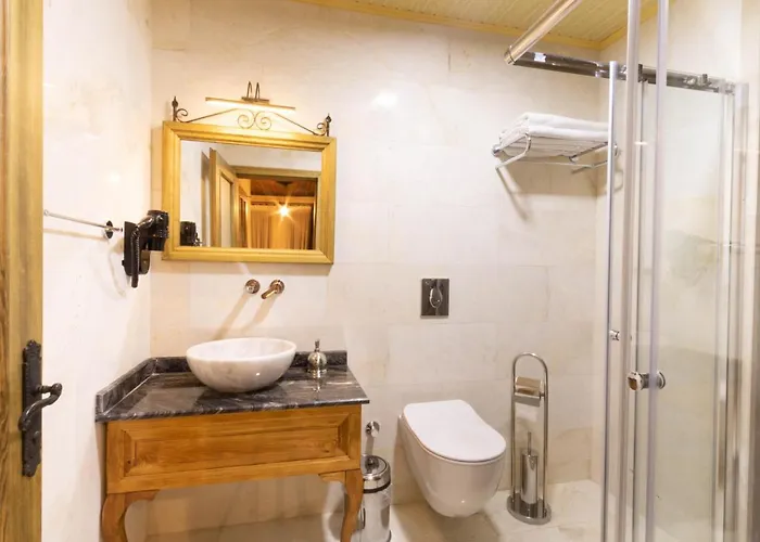 Sapphire Stone House 4*